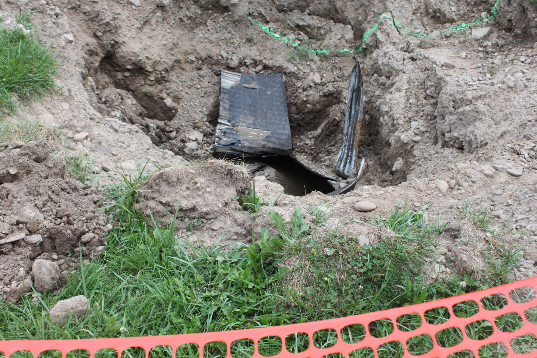 Sinkhole in Smythe Park pic